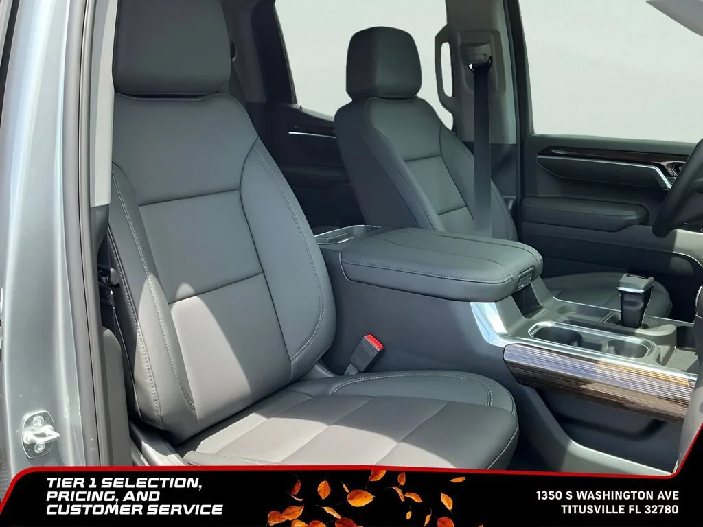 New 2026 Sterling Metallic GMC Elevation image 13