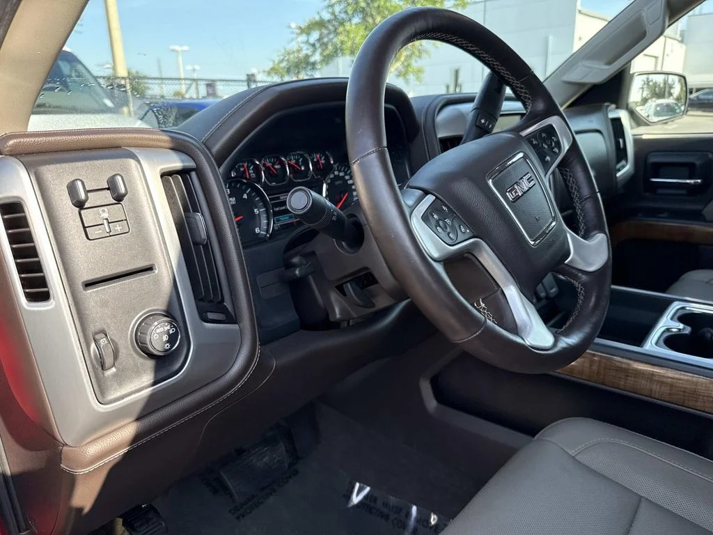 Used 2018 Red GMC SLT image 26