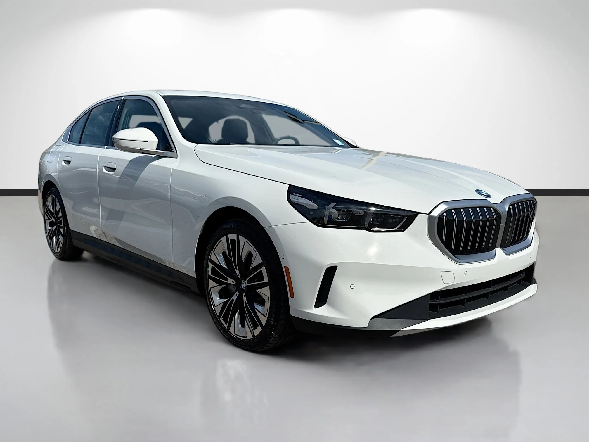 2026 BMW i5 eDrive40 Sedan's photo