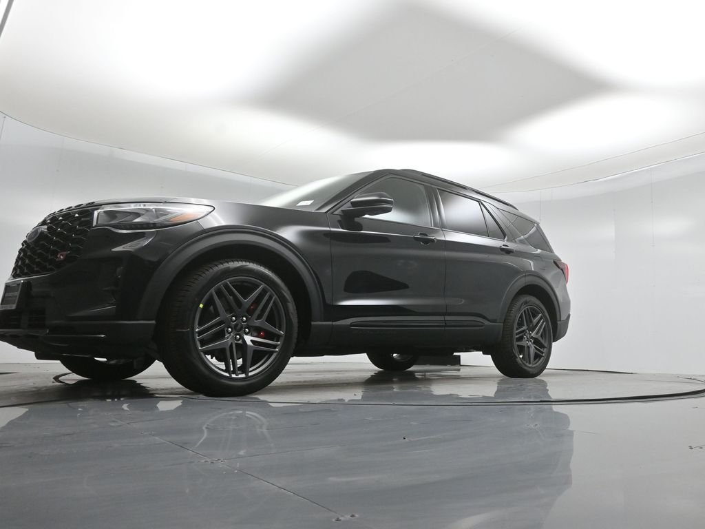 New 2026 Agate Black Metallic Ford ST image 44