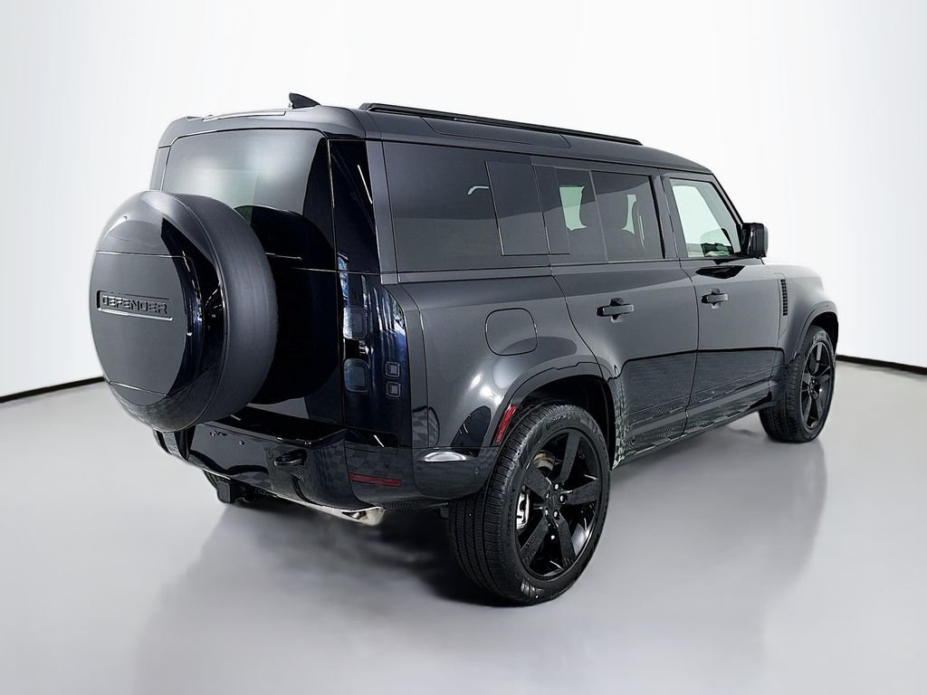 New 2026 Santorini Black LAND ROVER X-Dynamic SE image 9