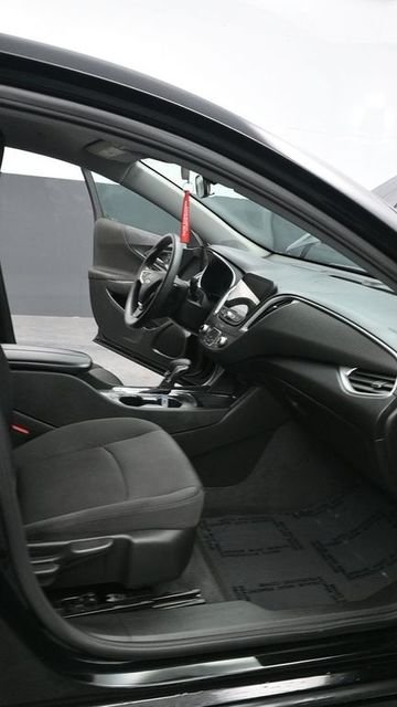 Used 2023 Black Chevrolet LT image 9