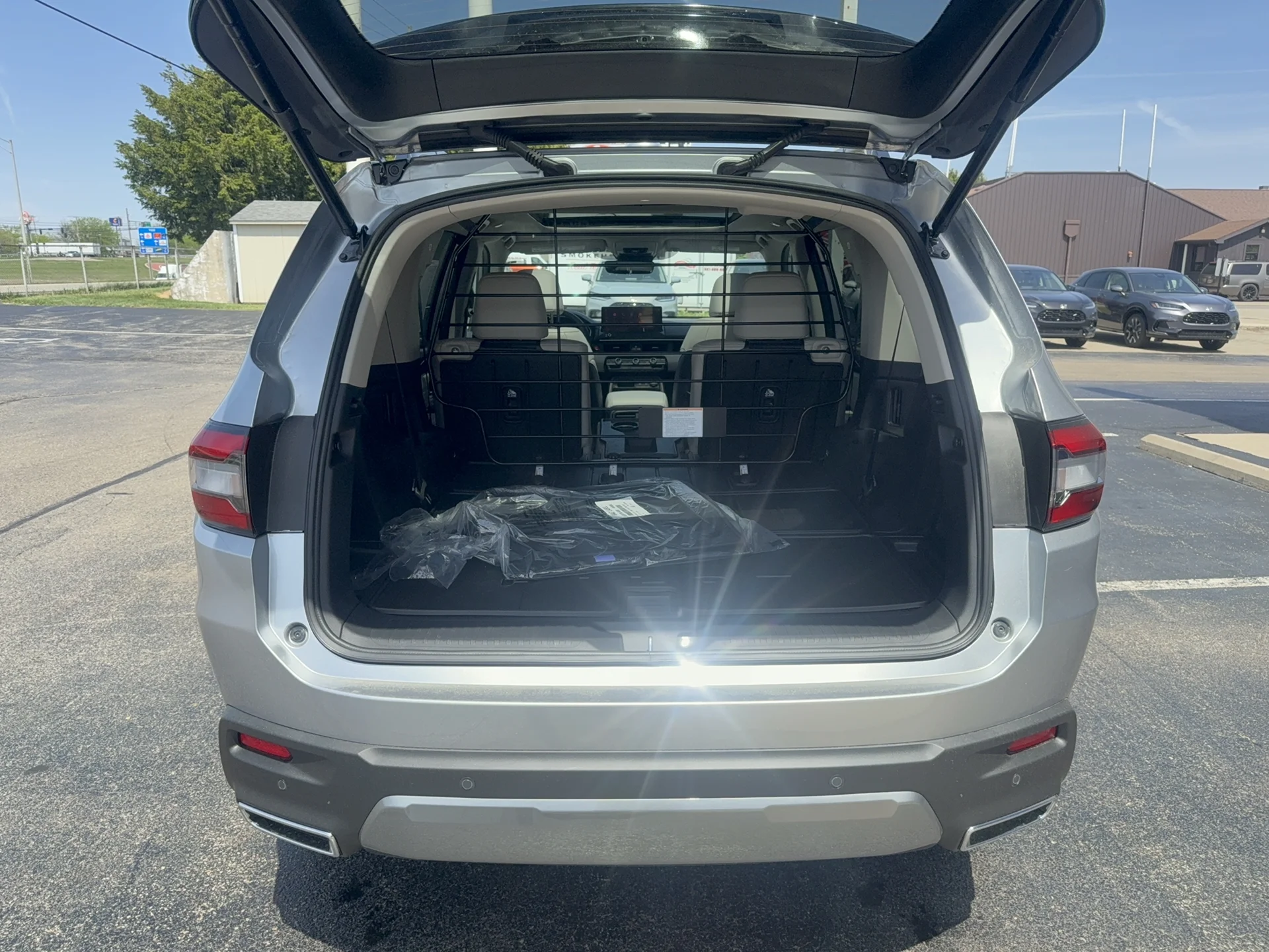 New 2026 Solar Silver Metallic Honda Touring Blackout image 17