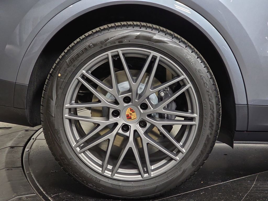 New 2026 Vanadium Grey Metallic Porsche  image 29