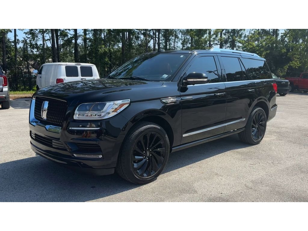 Used 2021 Black Lincoln Reserve image 4