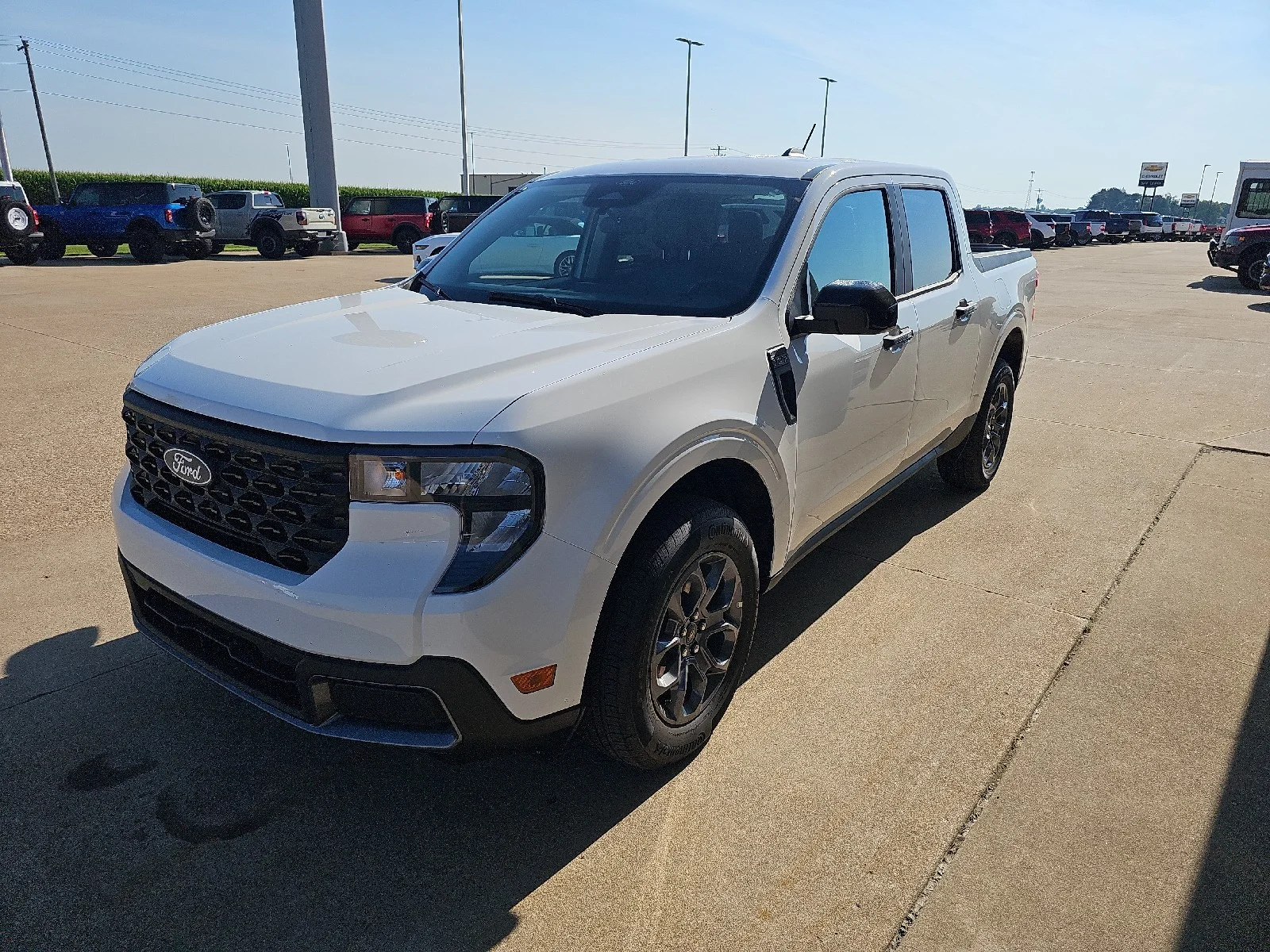 New 2026 Oxford White Ford XLT image 16