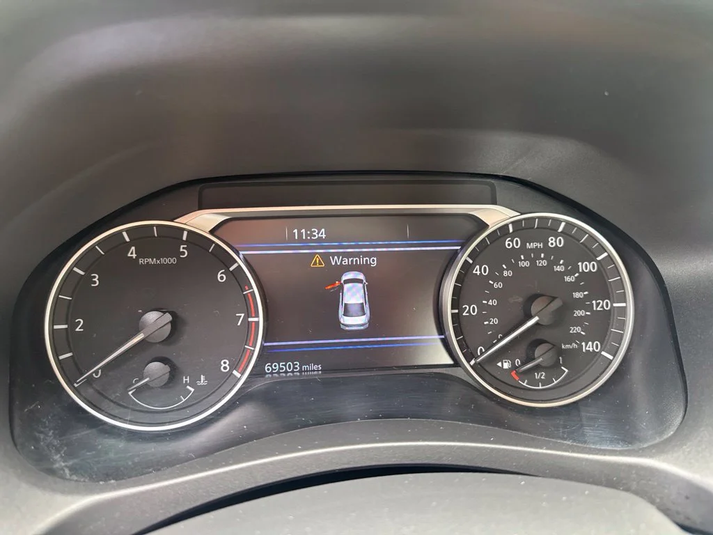 Certified Used 2023 Red Nissan 2.5 SV image 10
