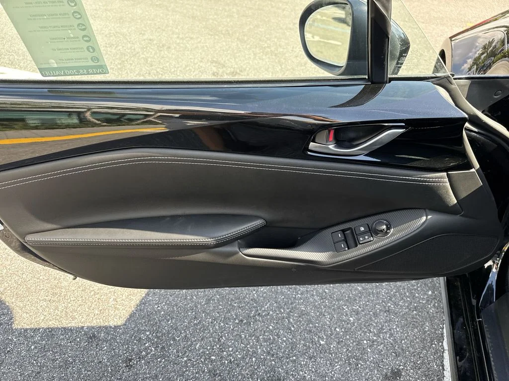 2026 Mazda MX-5 Miata RF Grand Touring - Photo 37