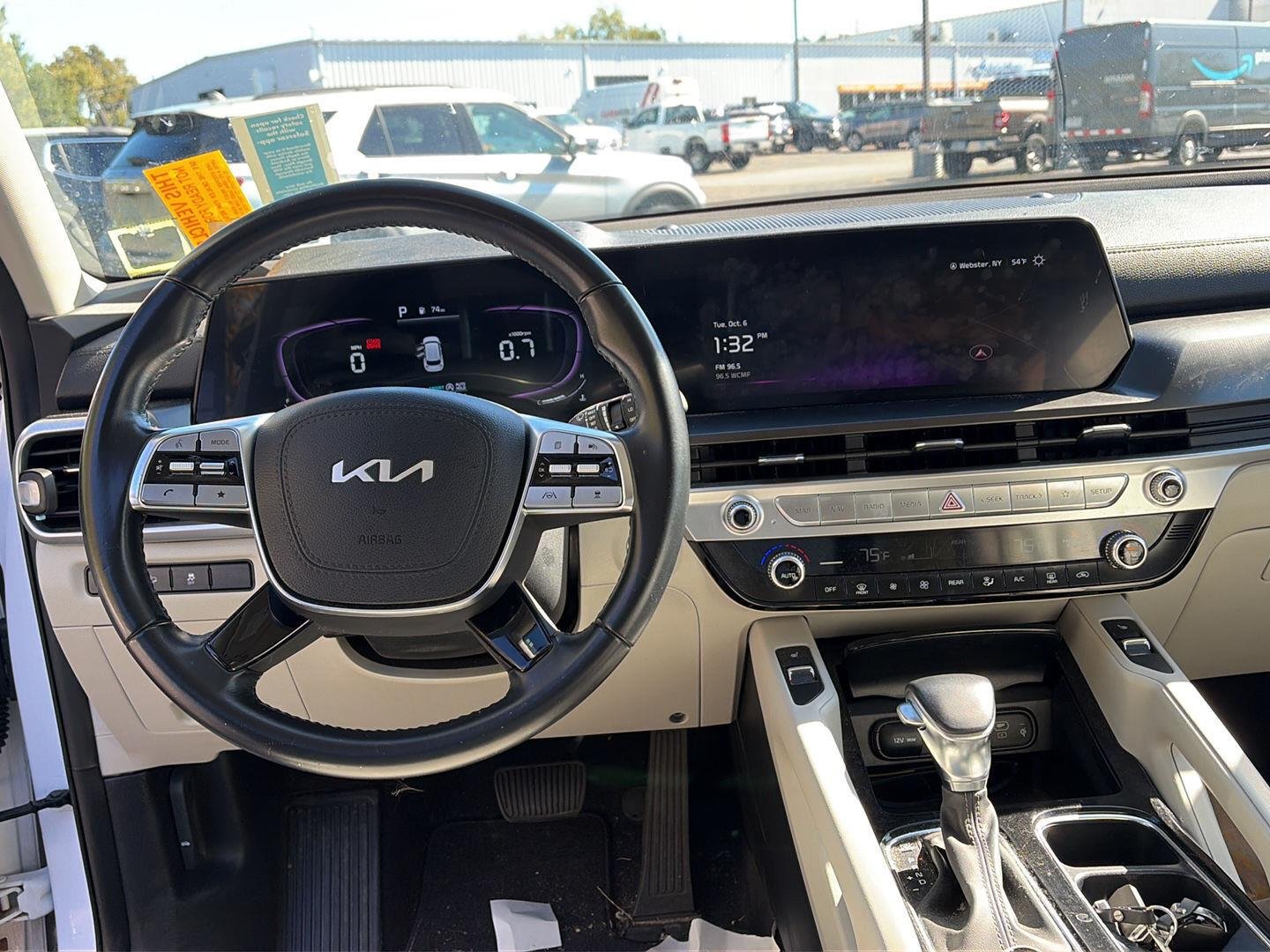 Used 2023 Glacial White Pearl Kia S image 2