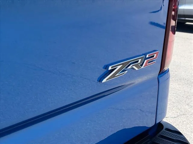 Used 2025 Riptide Blue Metallic Chevrolet ZR2 image 8