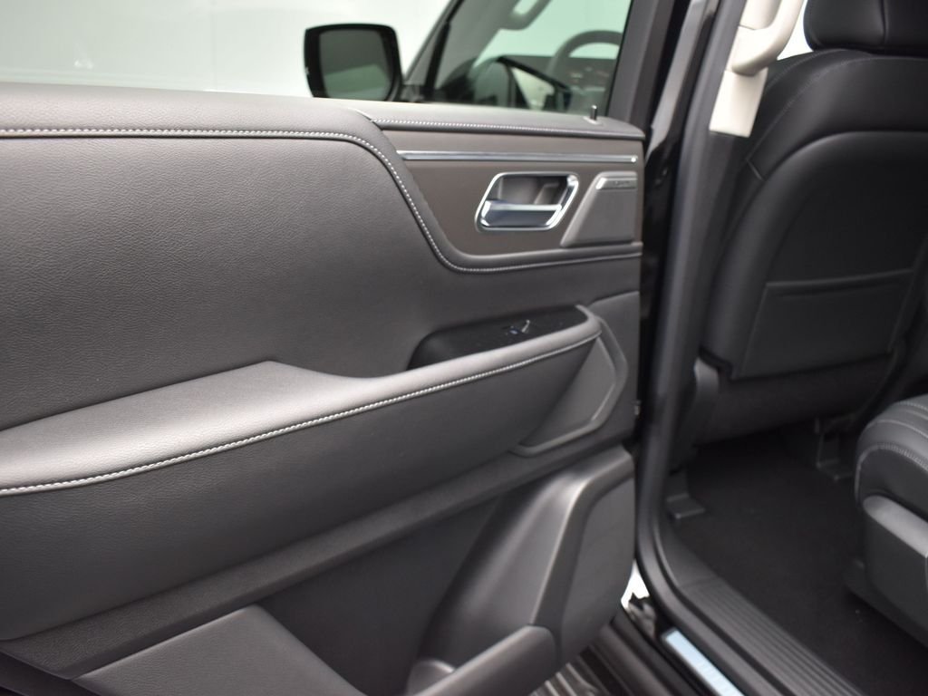 Used 2025 Black INFINITI PURE image 15