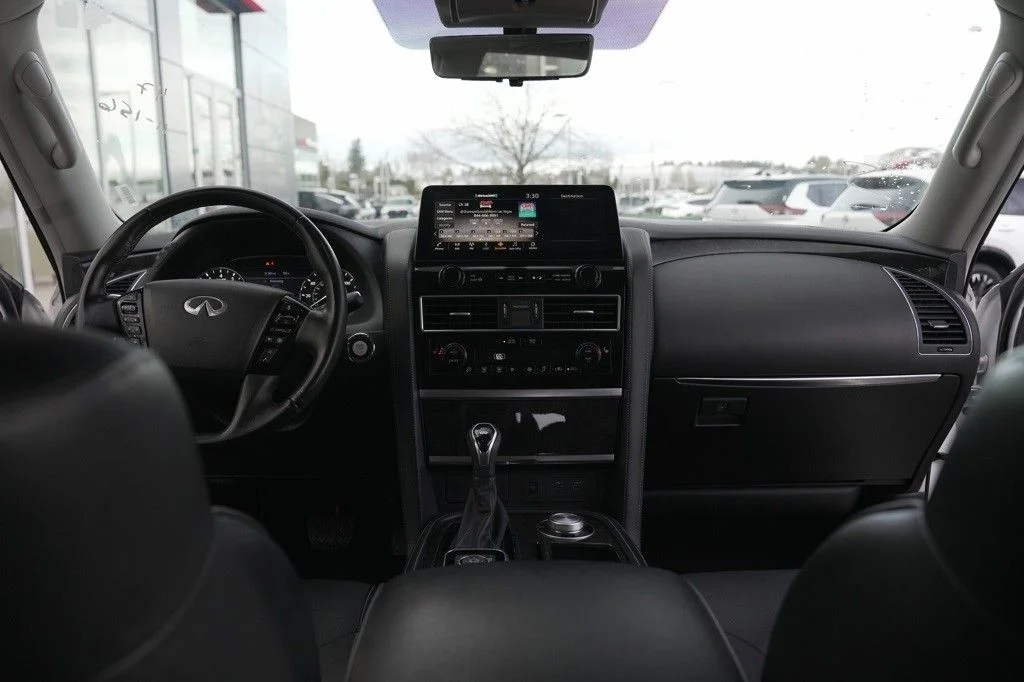 Used 2024 Moonstone White INFINITI LUXE image 17