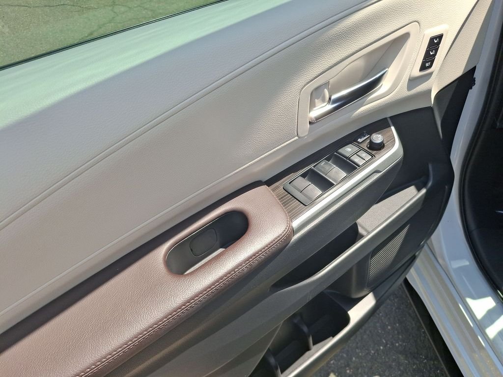 Used 2022 Beige Toyota Platinum image 15