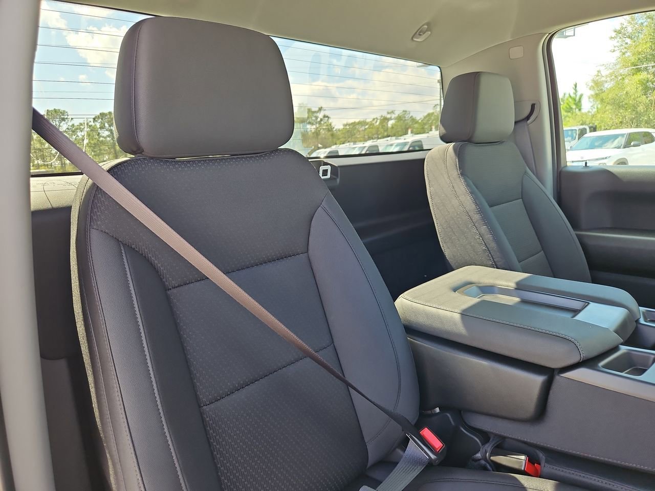 New 2026 Summit White GMC Pro image 25