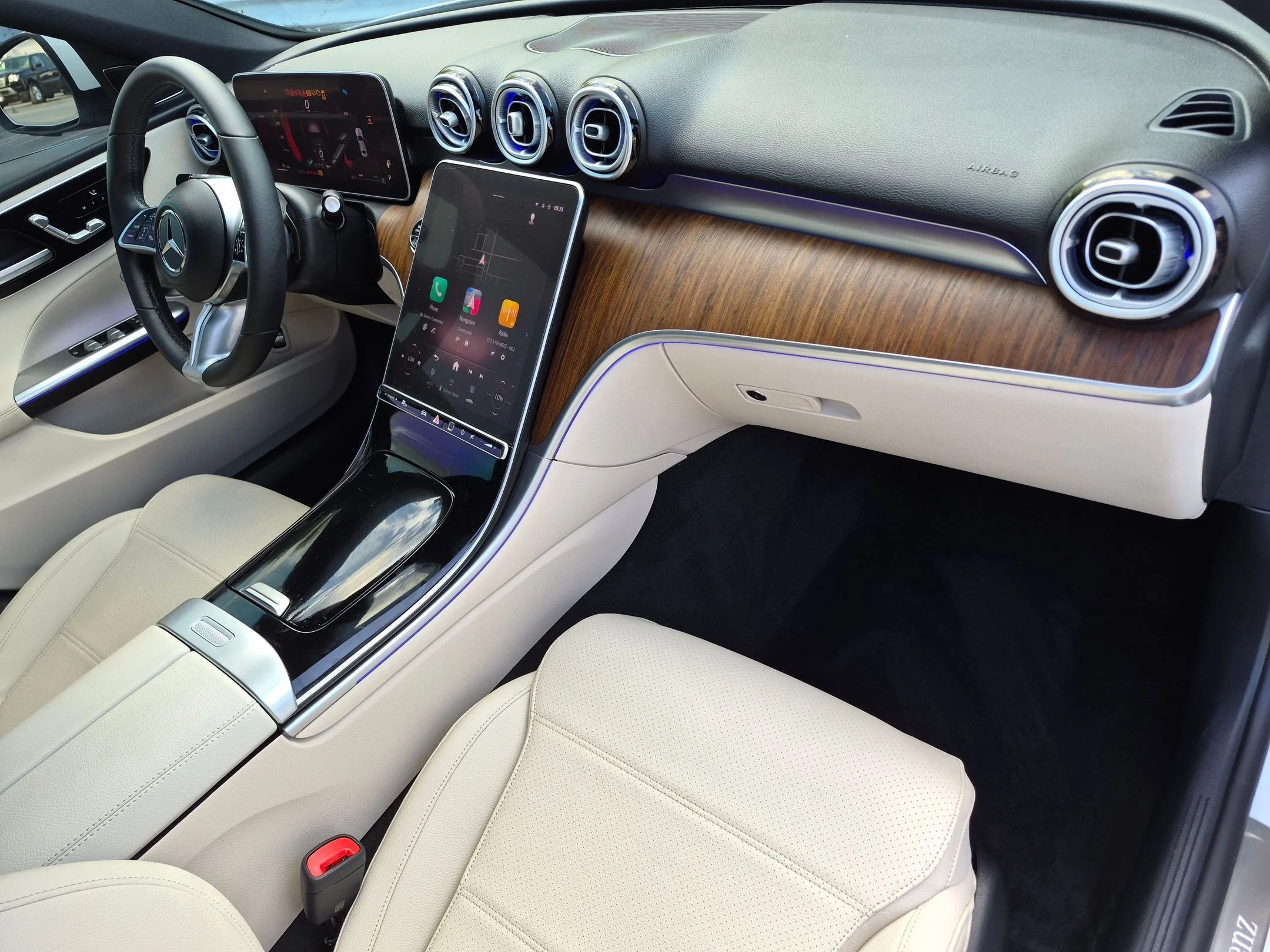 Used 2025 White Mercedes-Benz C 300 image 28