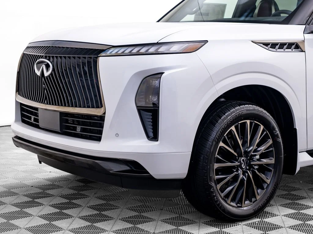 New 2027 Radiant White INFINITI AUTOGRAPH image 40