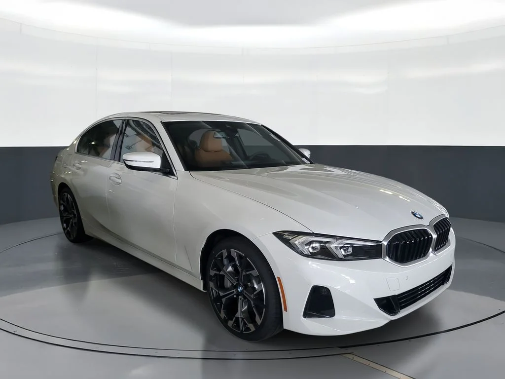 New 2026 Alpine White BMW 330i image 2