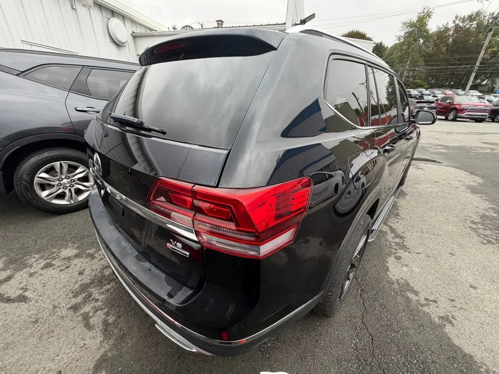 Used 2018 Black Volkswagen 3.6L V6 SEL image 5
