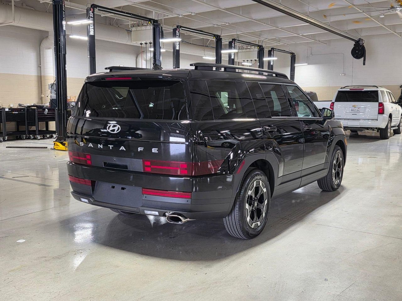 New 2026 Phantom Black Hyundai SEL FWD image 7