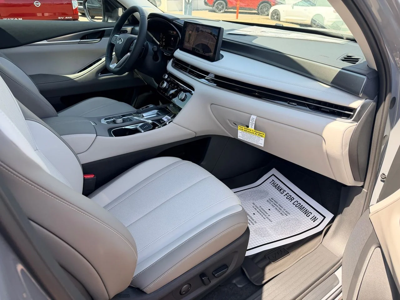 New 2027 HARBOR GRAY INFINITI Luxe FWD image 11