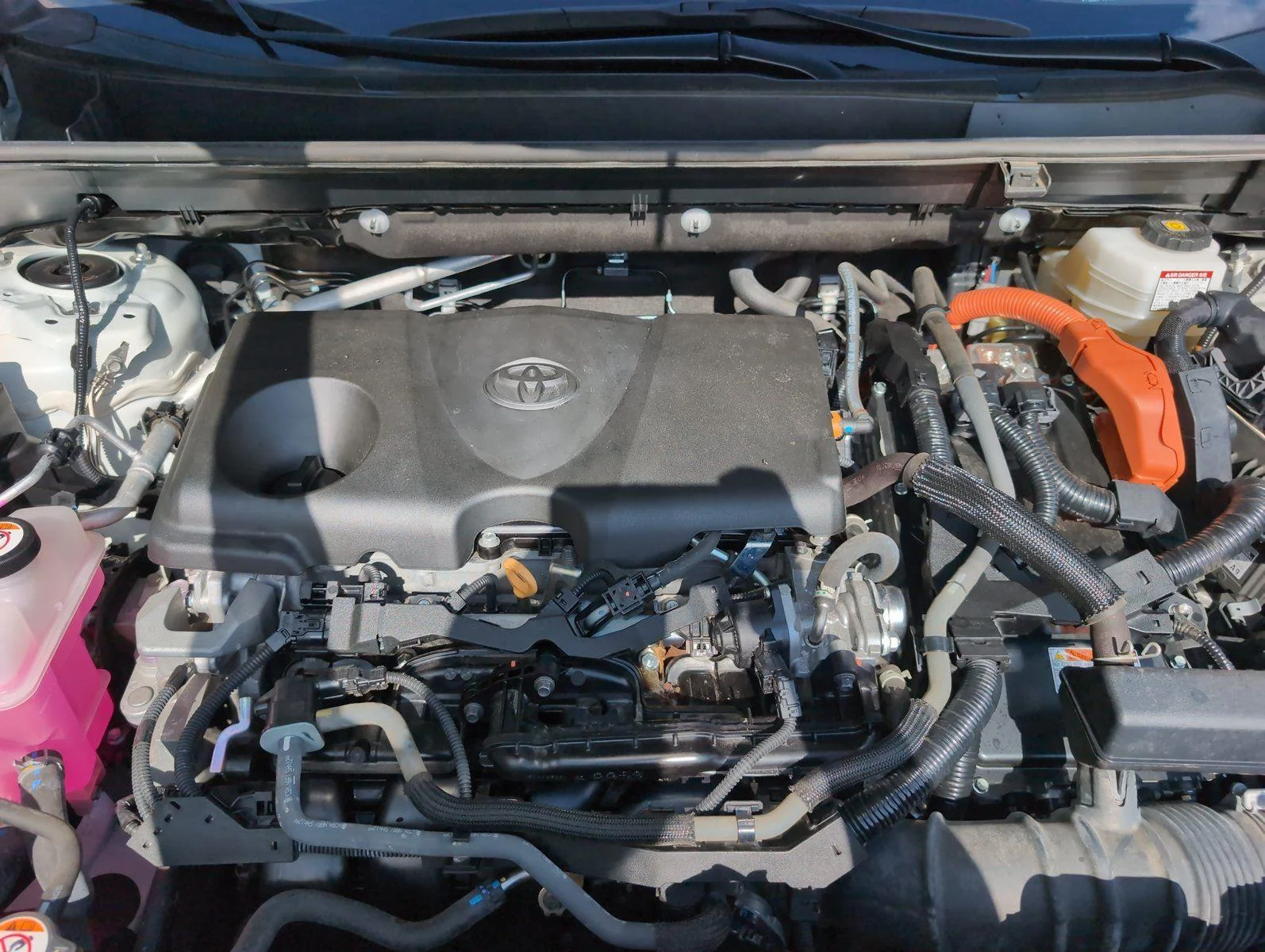 Used 2022 Blizzard Pearl Toyota Hybrid XLE Premium image 16