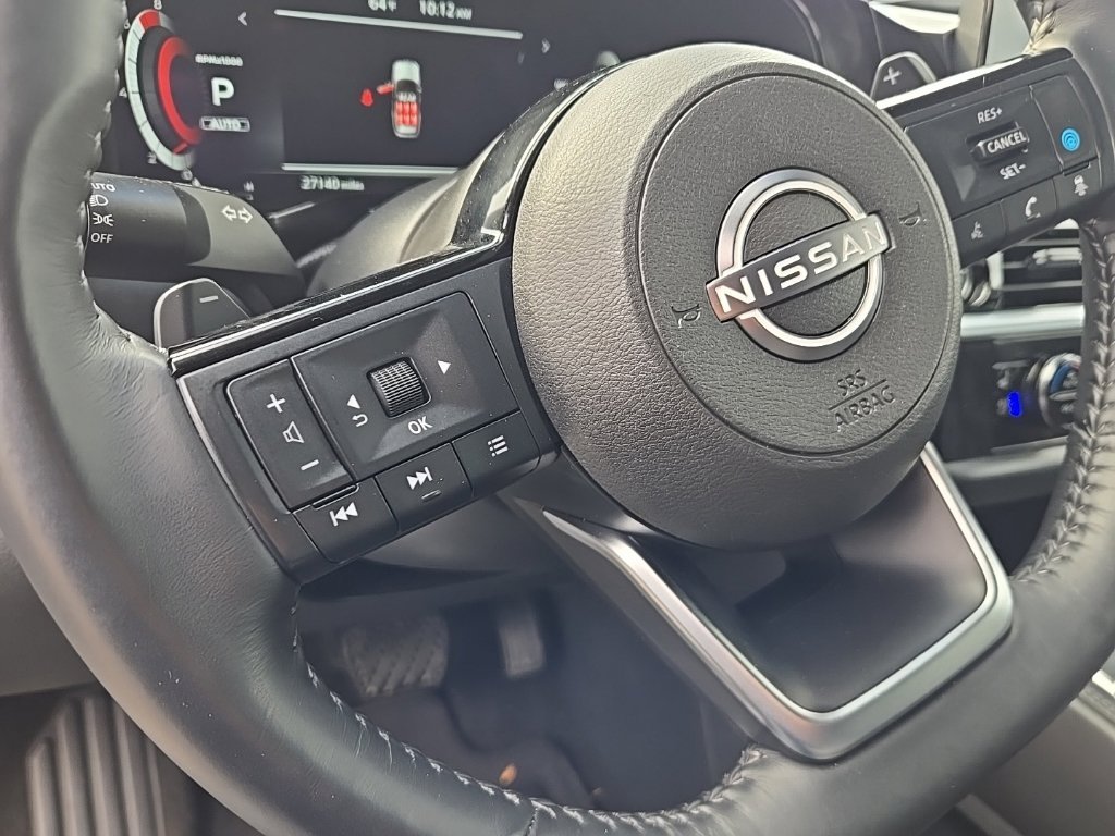 Used 2024 White Nissan Platinum image 22