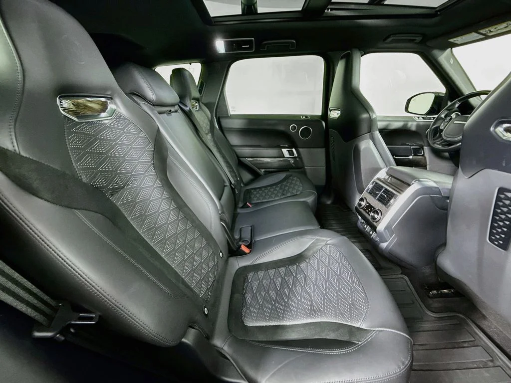 Used 2021  Land Rover SVR image 29