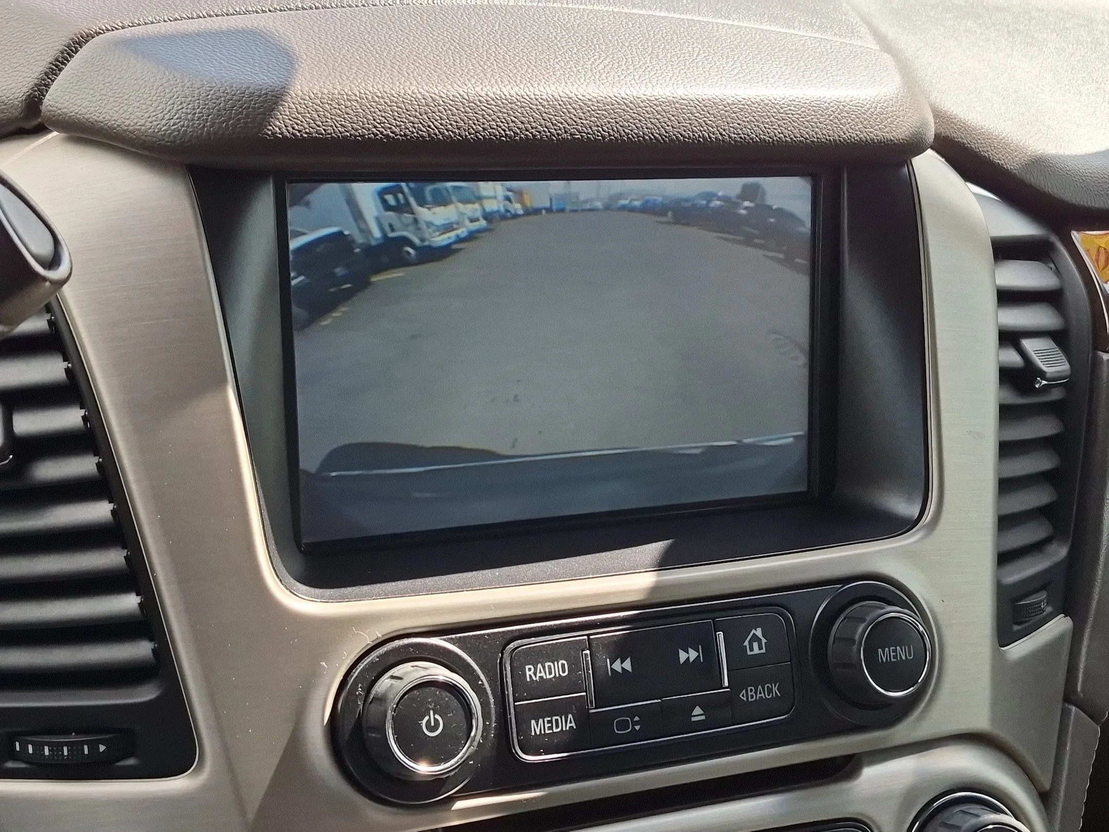 Used 2015 Iridium Metallic GMC Denali image 19