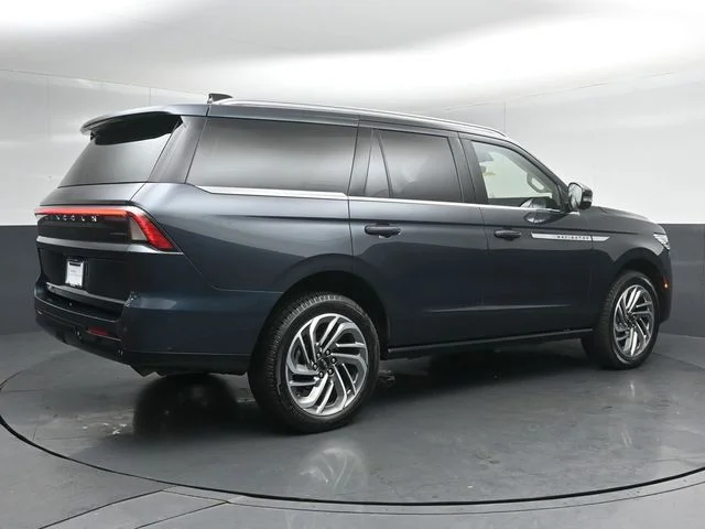 Used 2025 Blue Lincoln Reserve image 7