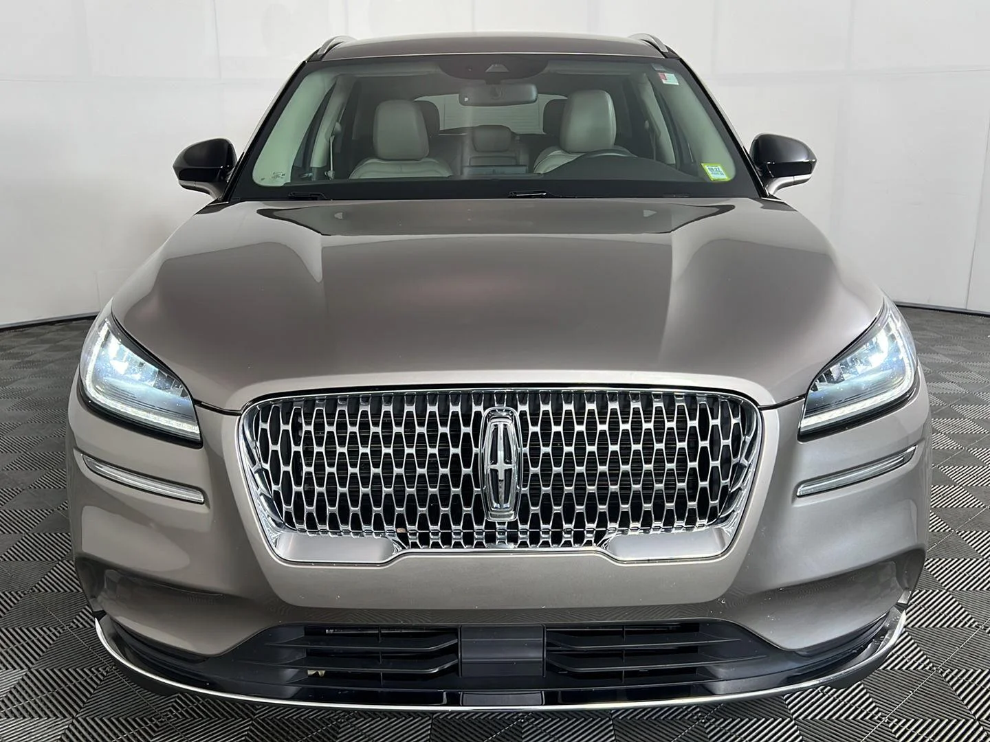 Used 2021 Iced Mocha Lincoln Standard image 14