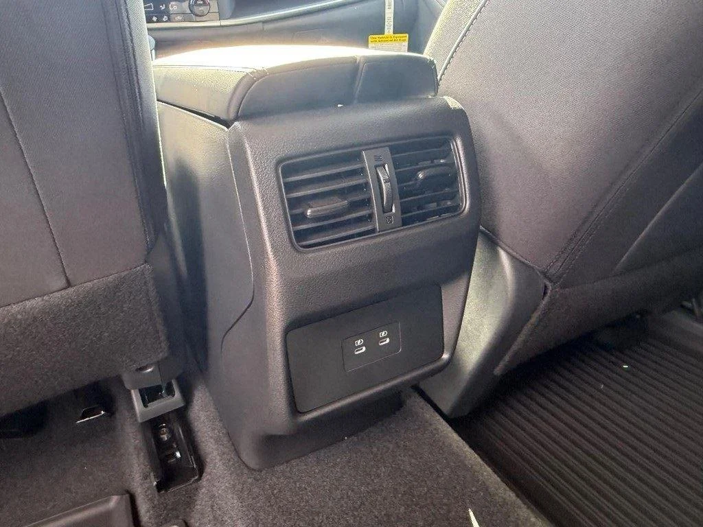 2026 Nissan Rogue SV - Photo 18