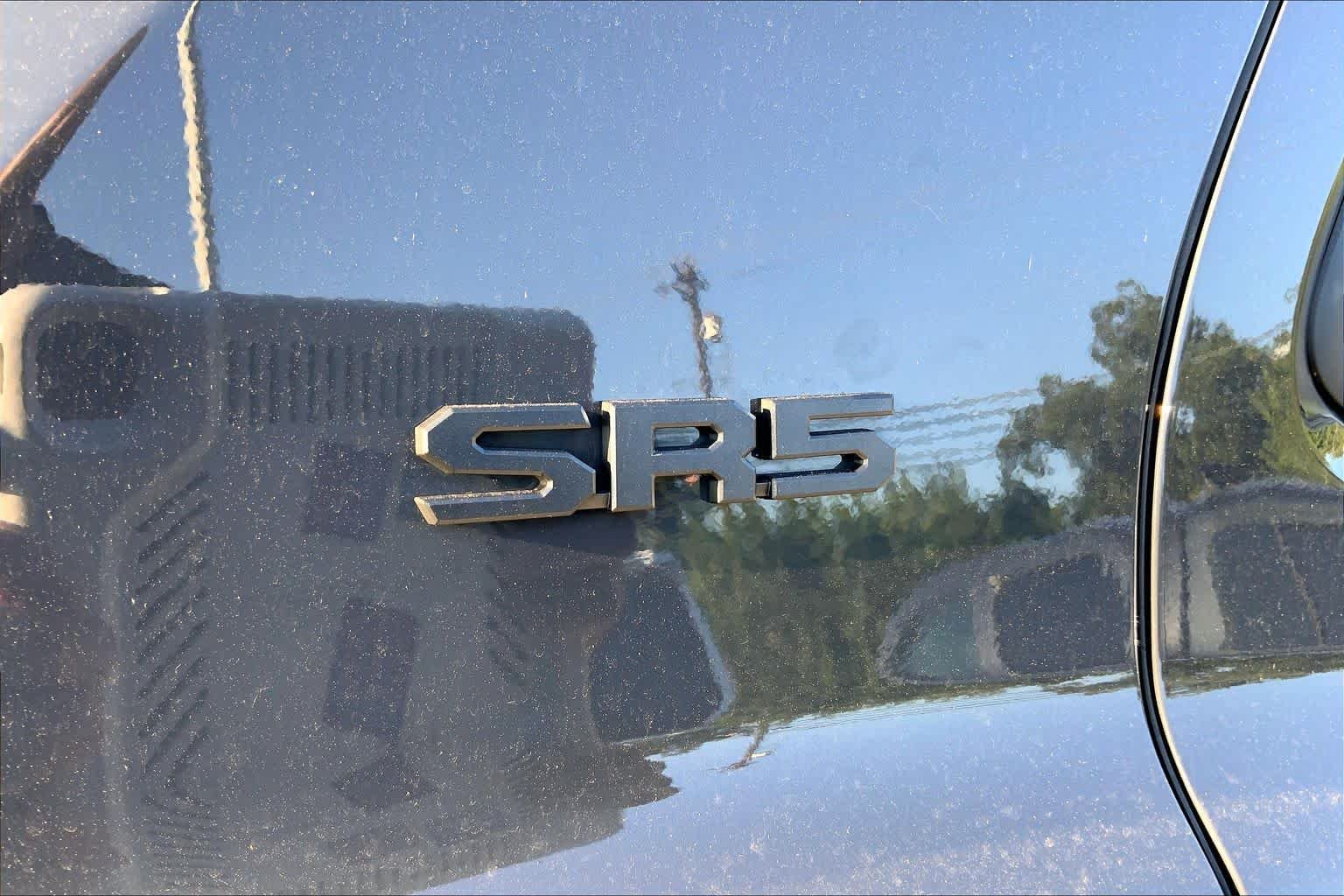 Used 2025 Underground Toyota SR5 image 10