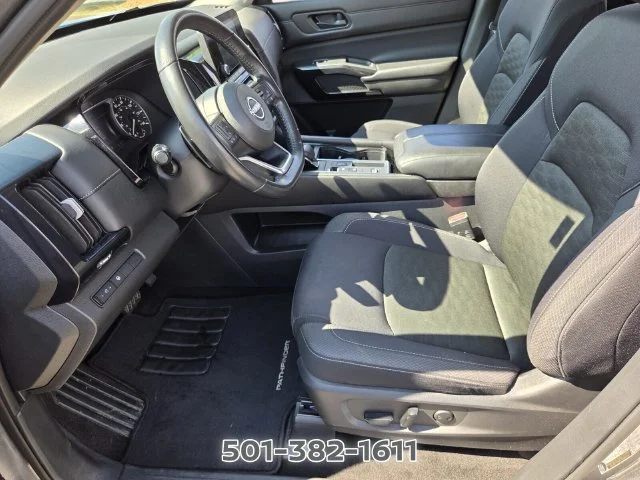 Used 2024 Gray Nissan SV image 9