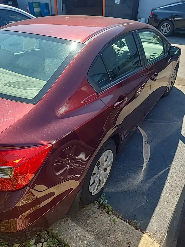 Used 2012 Red Honda LX image 3