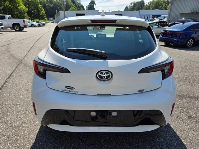 Used 2025 White Toyota SE image 7