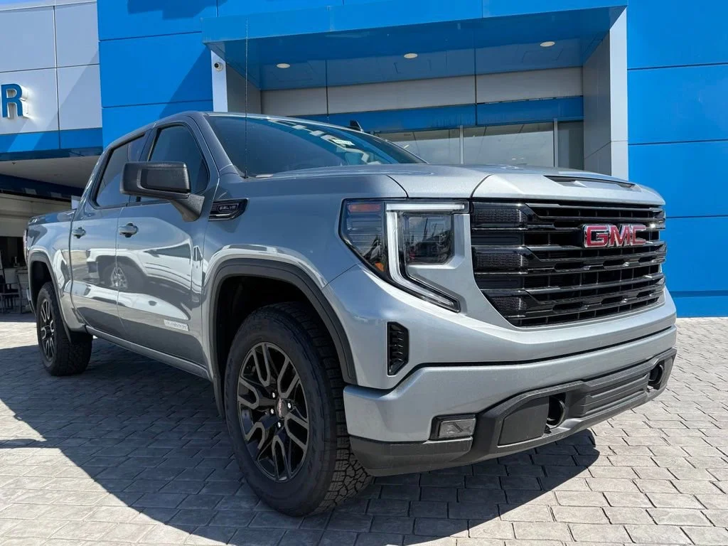 New 2026 Sterling Metallic GMC Elevation image 5