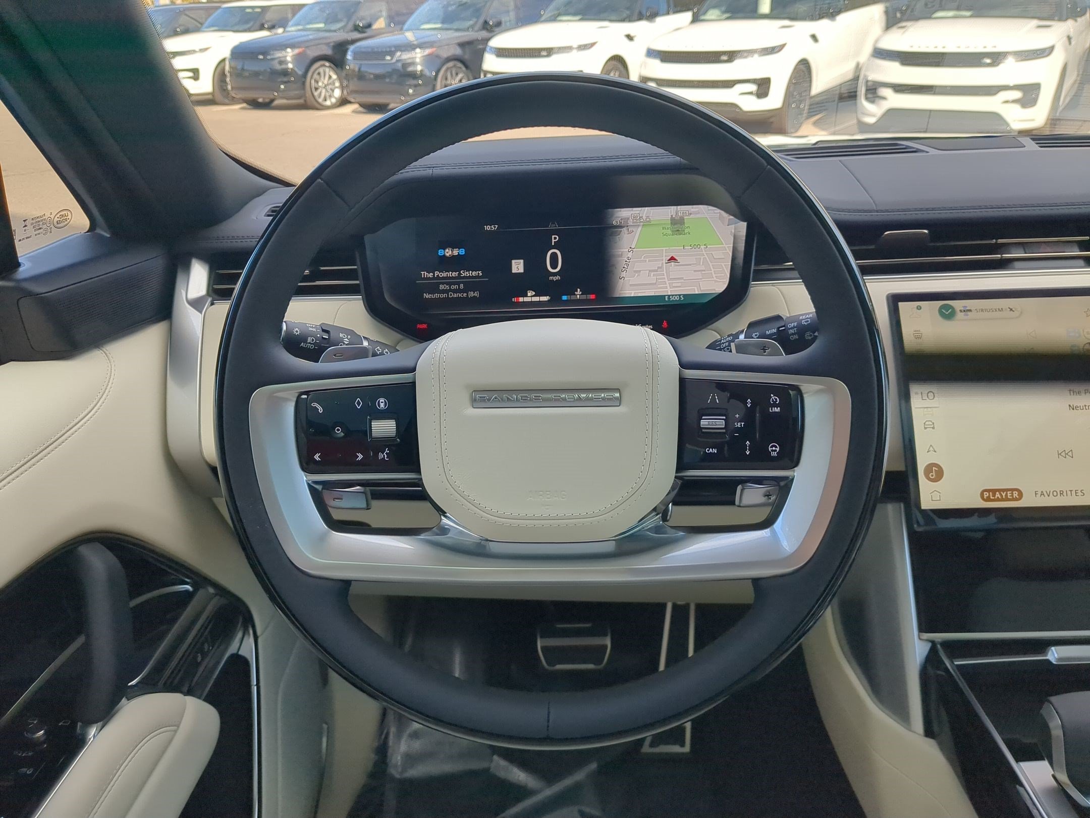 New 2027 Santorini Black Land Rover P530 SE image 15
