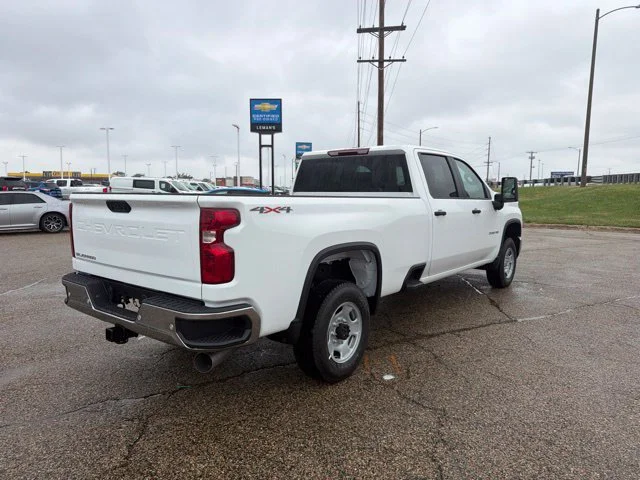 New 2026 Summit White Chevrolet WT image 5