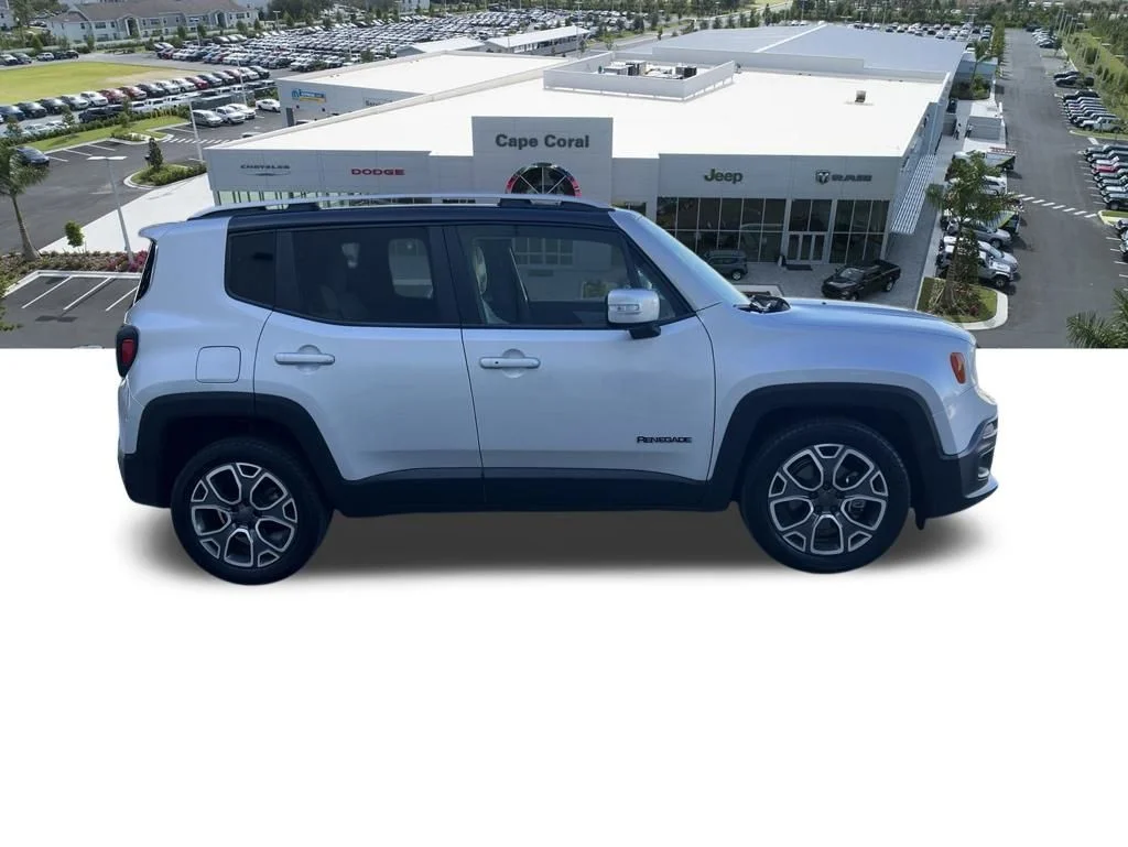 Used 2015 Silver Jeep Limited image 16