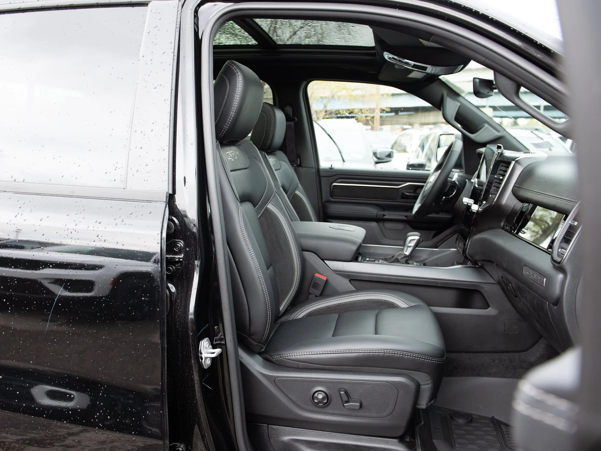 New 2026 Black RAM Sport* image 27