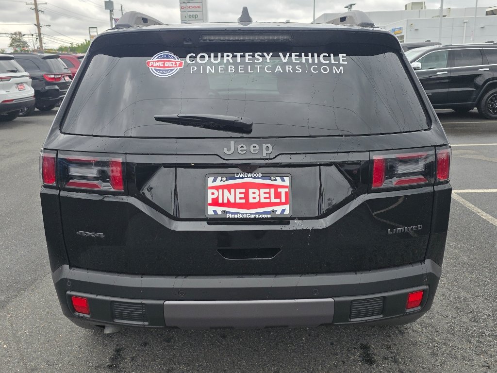 Used 2026 Diamond Black Crystal Pearl Coat Jeep Limited image 15