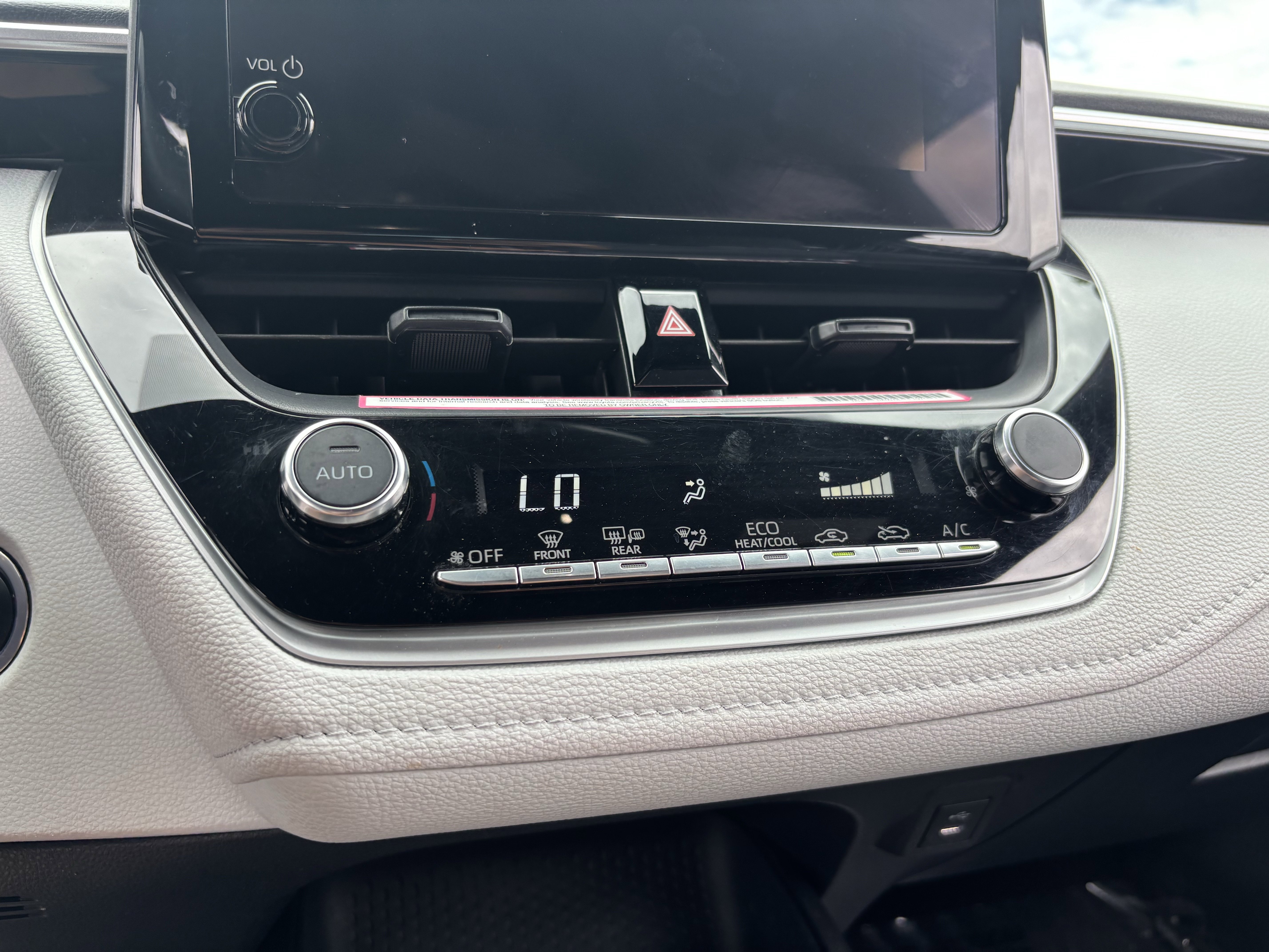 Used 2024 Ice Toyota SE image 23