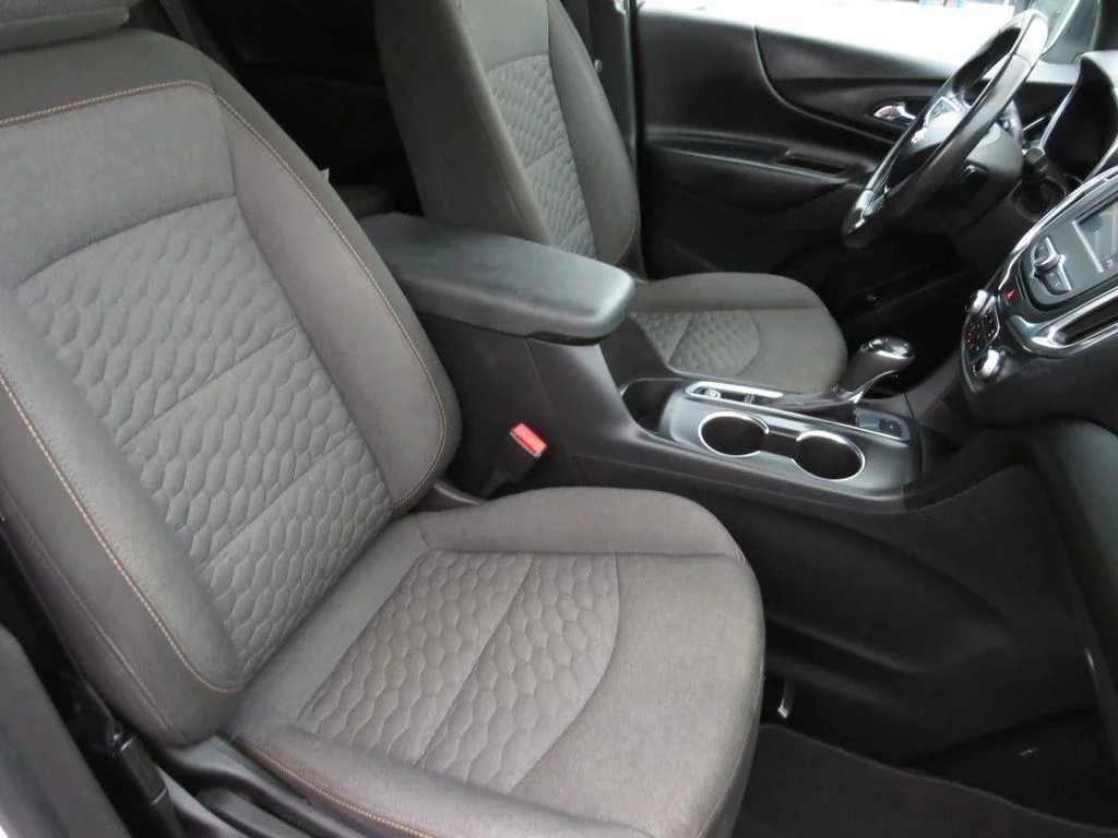 Used 2021 Summit White Chevrolet LT image 18