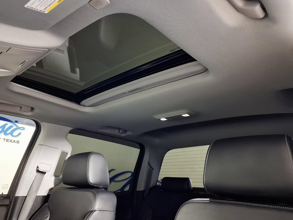 Used 2019 SUMMIT WHITE GMC SLT image 15