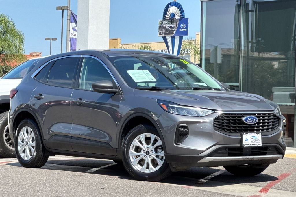 Used 2024 Ford Escape Active with VIN 1FMCU0GN2RUA57689 for sale in Fullerton, CA