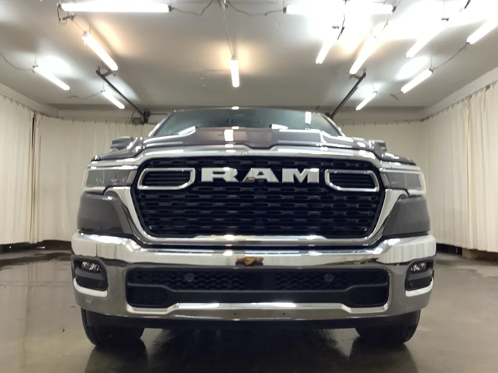New 2026 Granite Crystal Metallic Clear-Coat Exterior Paint RAM BIG HORN image 10