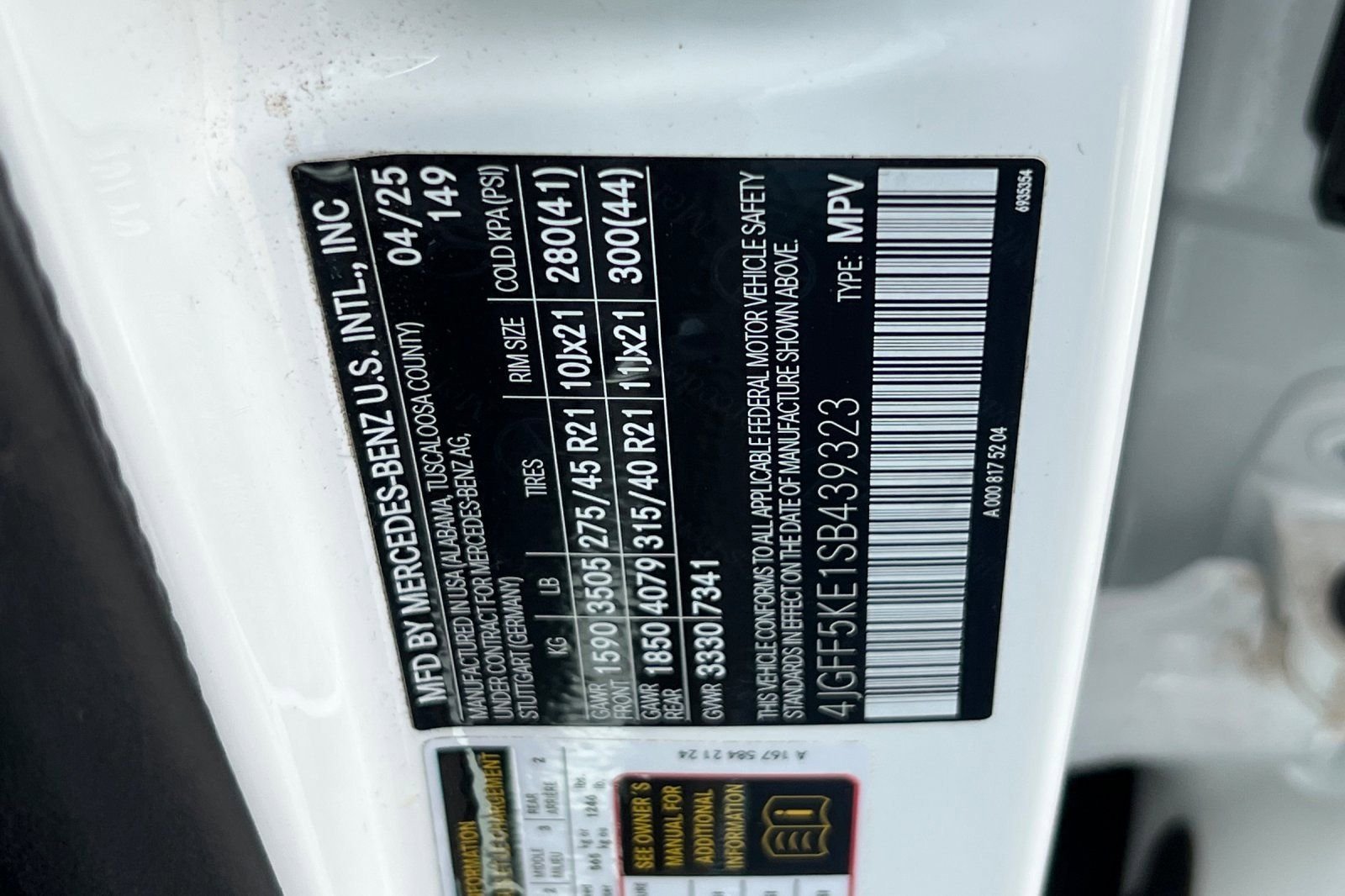 Used 2025 Polar White Mercedes-Benz 450 image 35