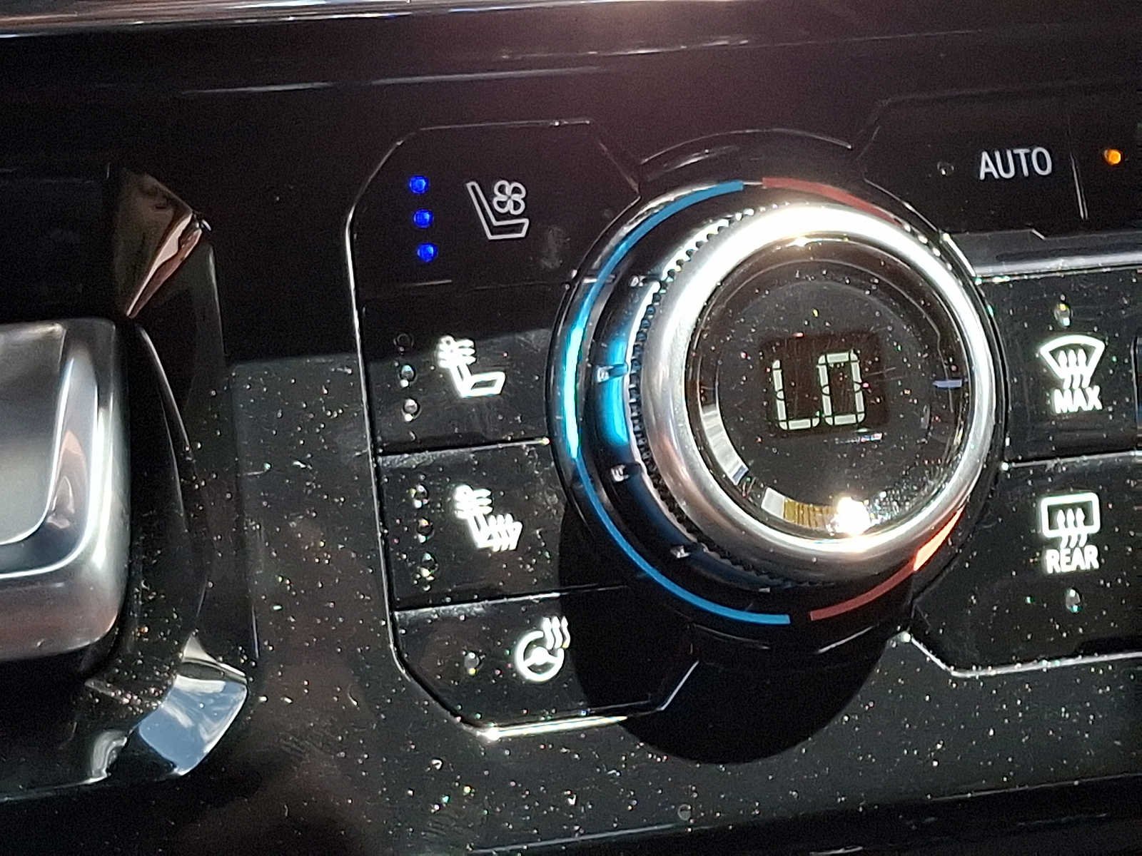 Used 2026 Titanium Rush Metallic GMC Denali Ultimate image 24