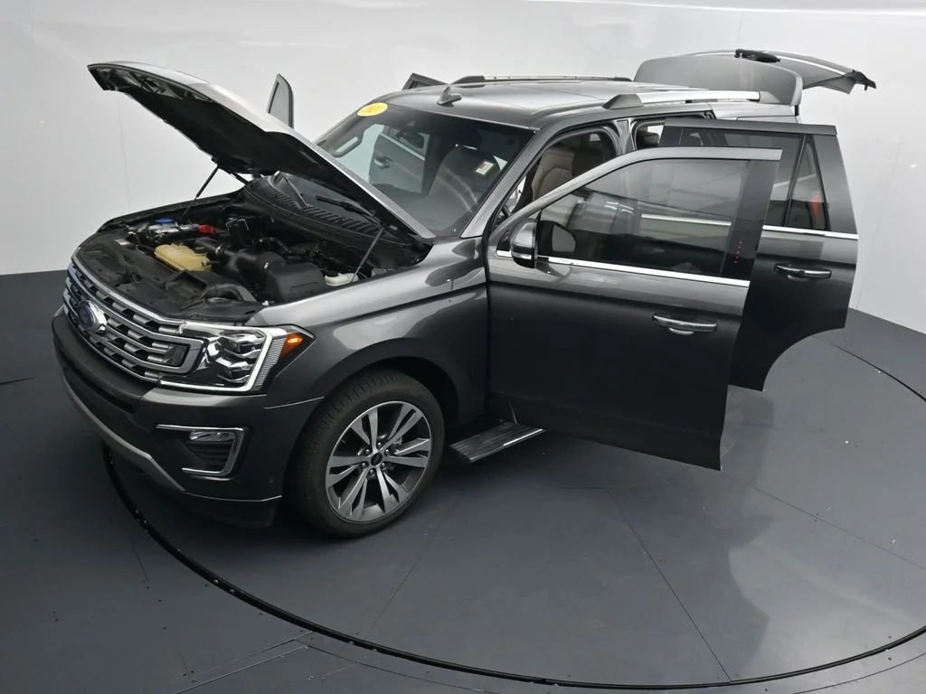 Used 2021 Gray Ford Limited image 37
