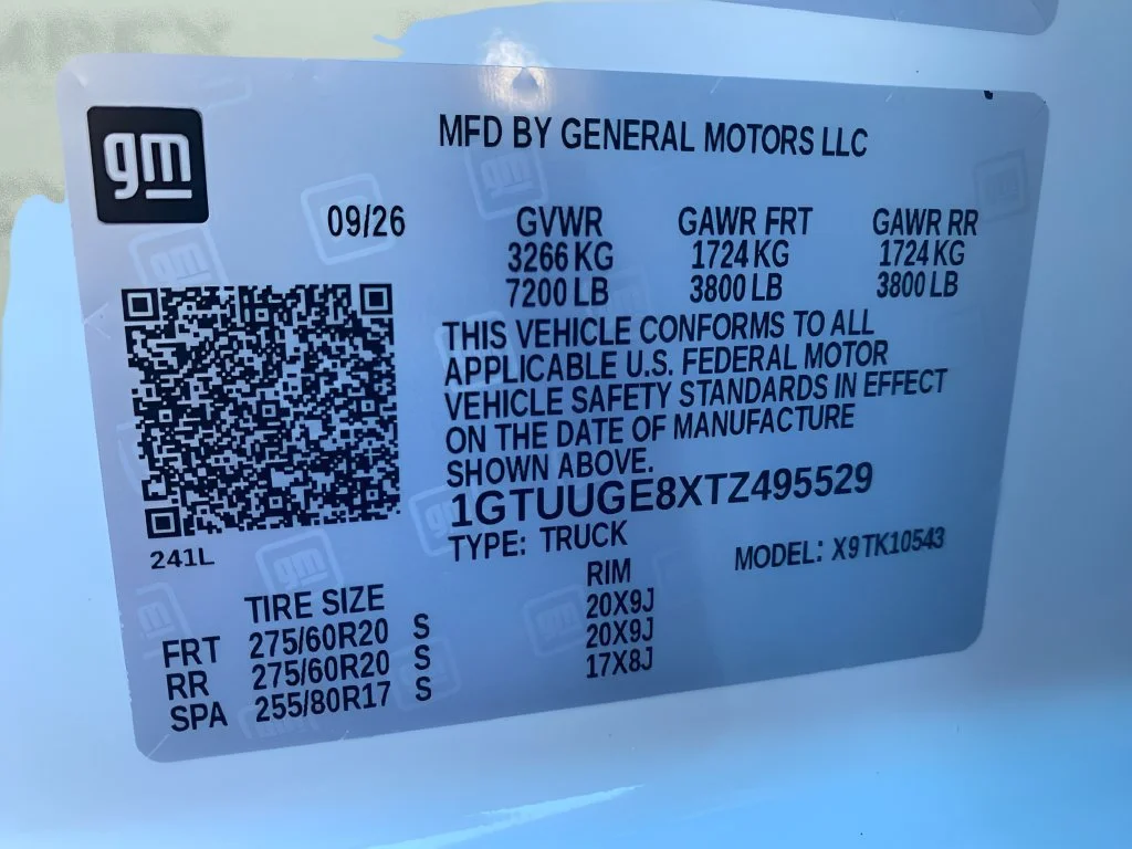 New 2026 Glacier White Tricoat GMC Denali image 36